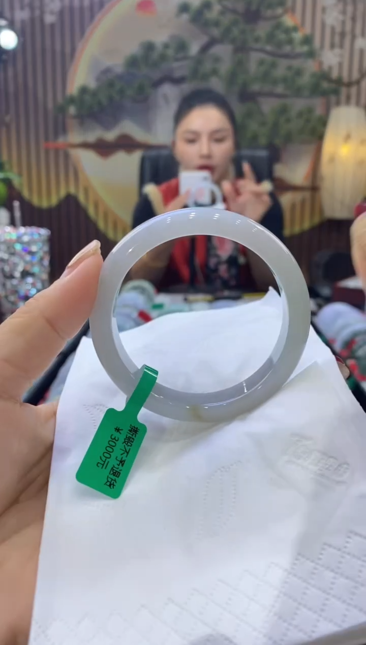 【闪购商品】翡翠手镯未镶嵌多人06262