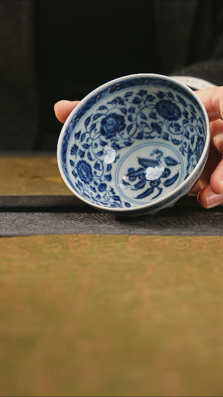 【闪购商品】青履茶器菊瓣缠枝花卉主人杯