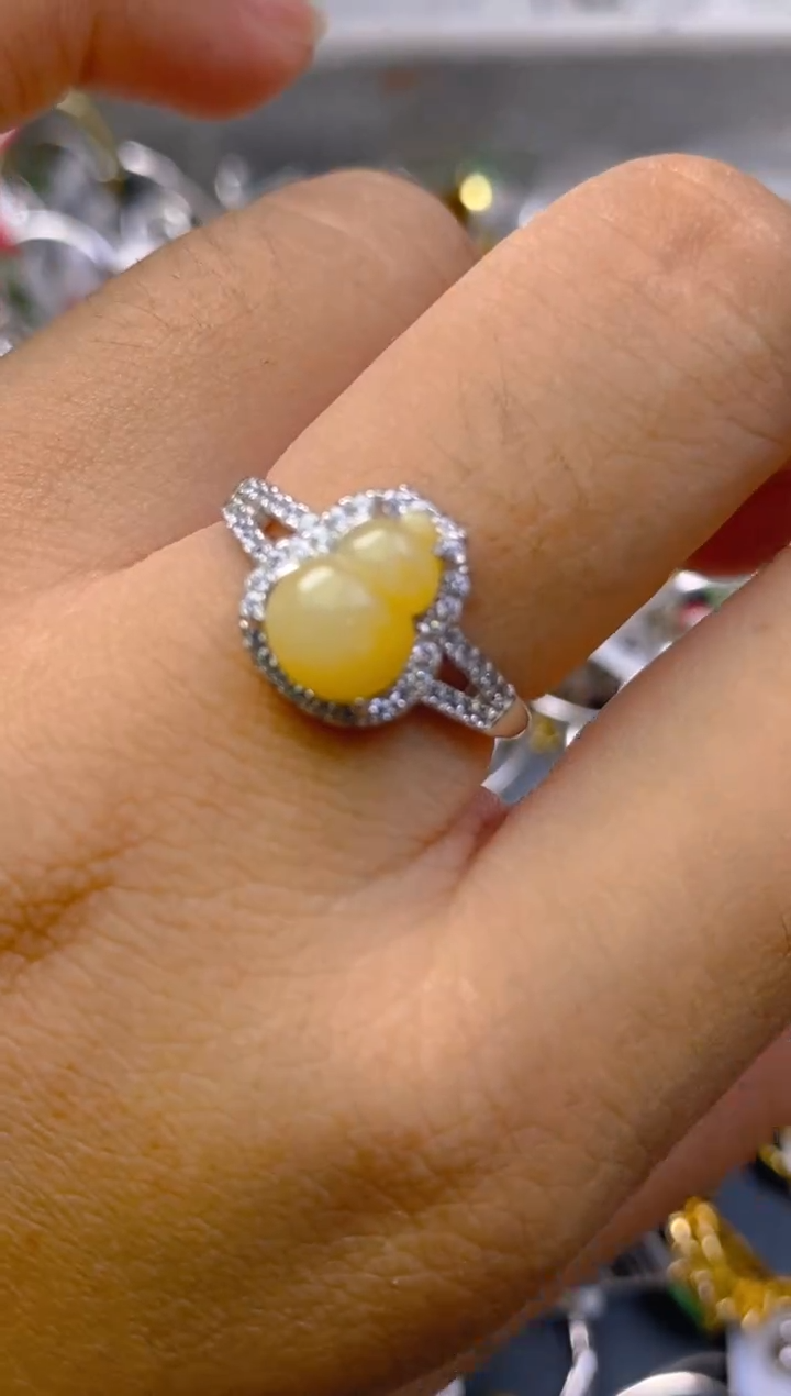 银S925镶嵌戒指翡翠百内无证书