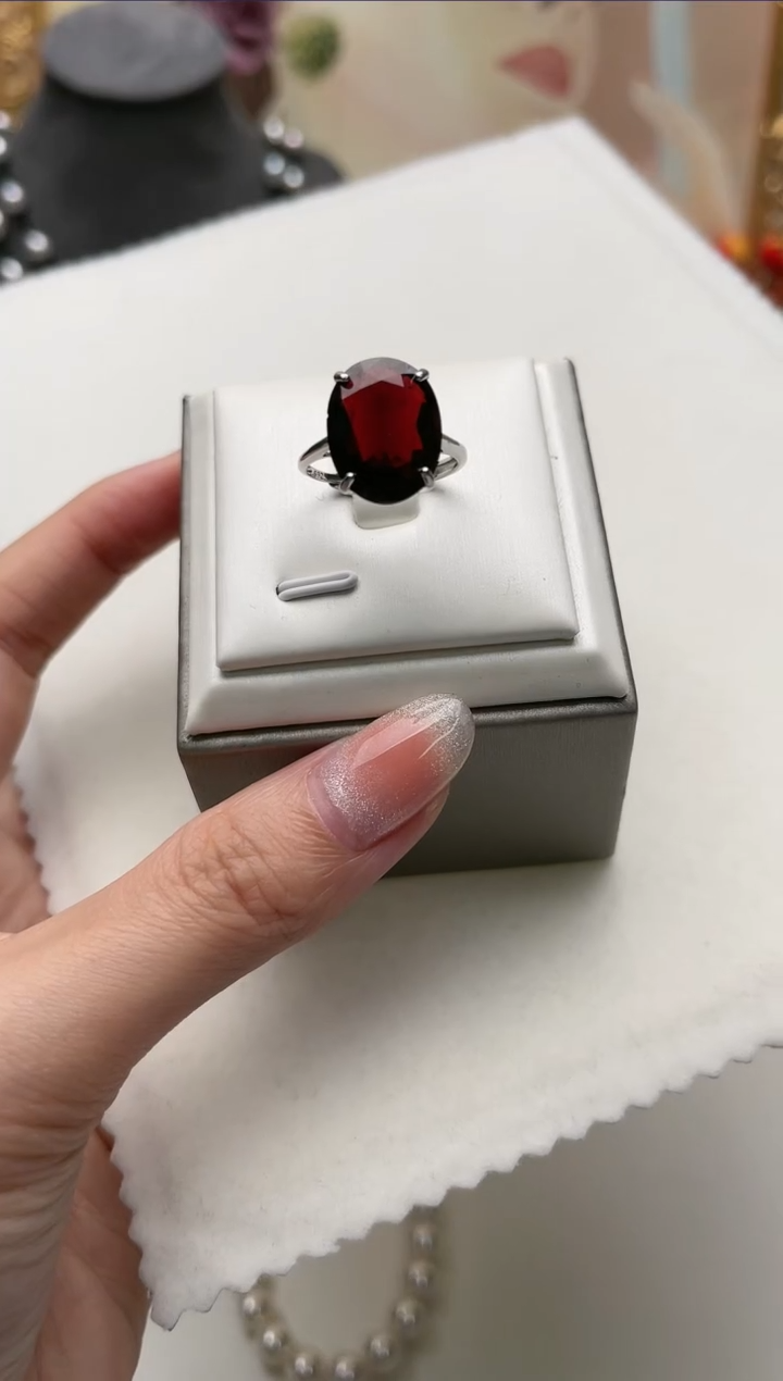 【闪购商品】石榴石戒指银S925镶嵌aj4388
