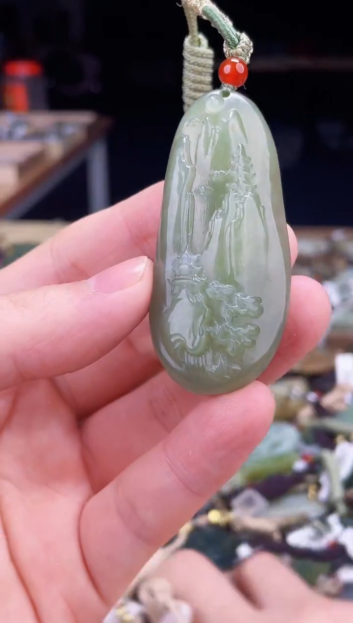 颈饰未镶嵌和田玉1