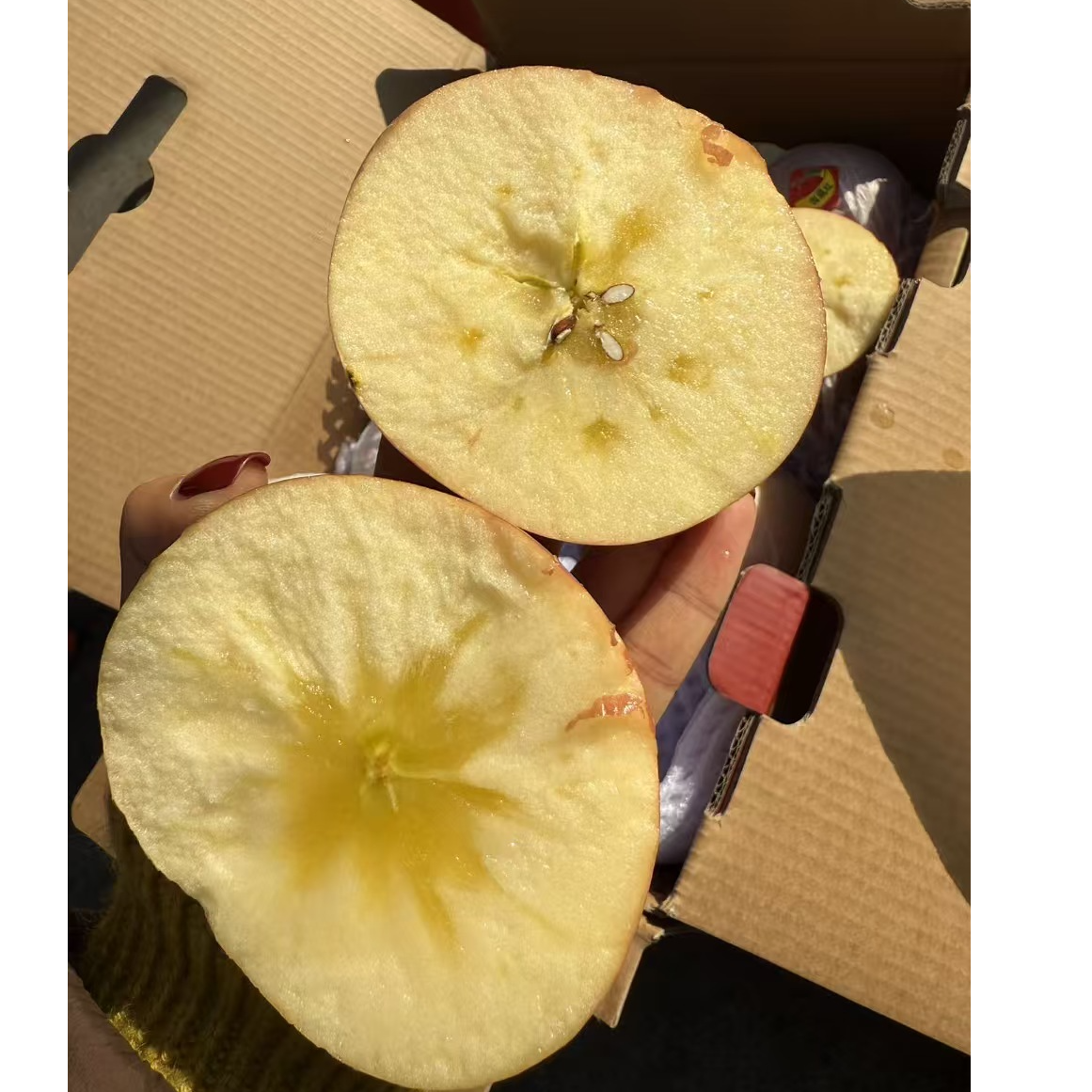 【济宁可拍 顺丰】塞外红阿克苏苹果 毛重10斤/箱