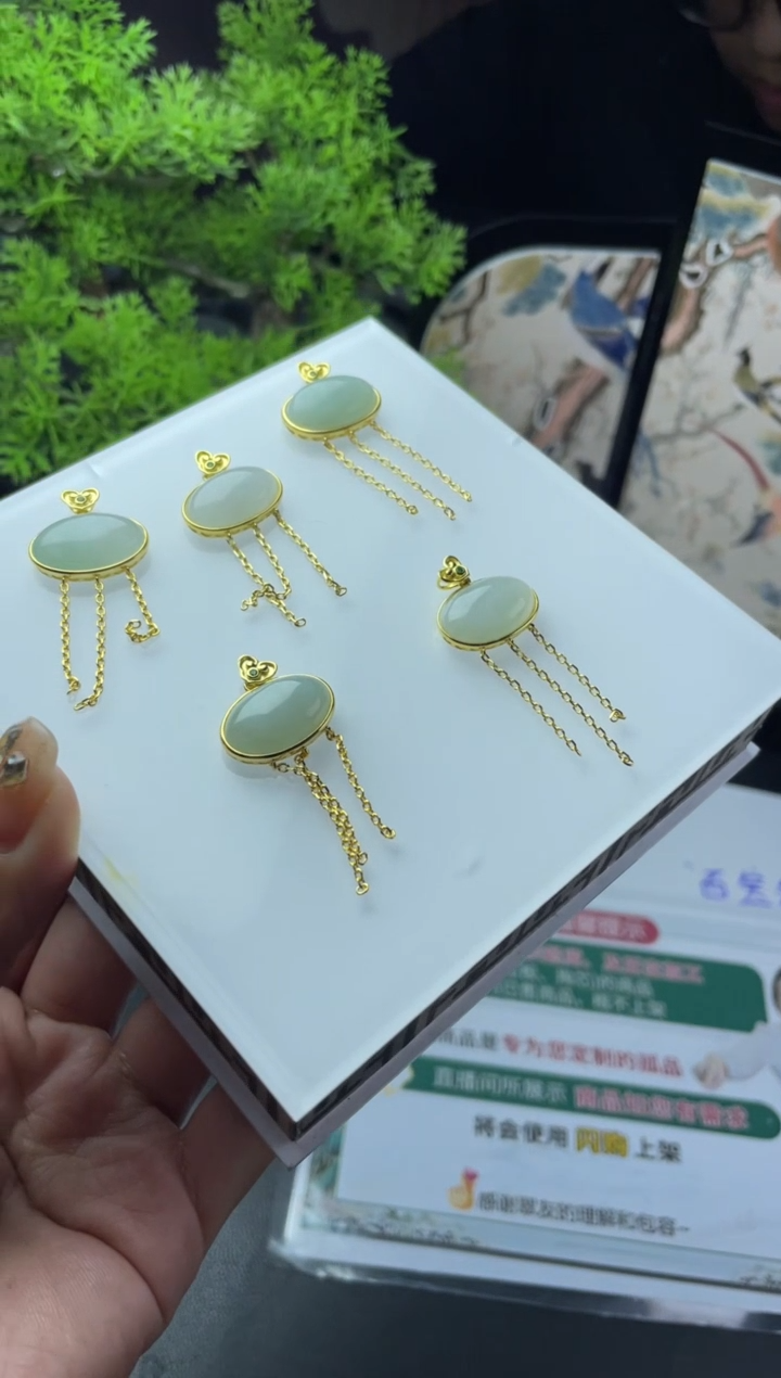 【闪购商品】翡翠挂件银S925镶嵌多样性发一件H4