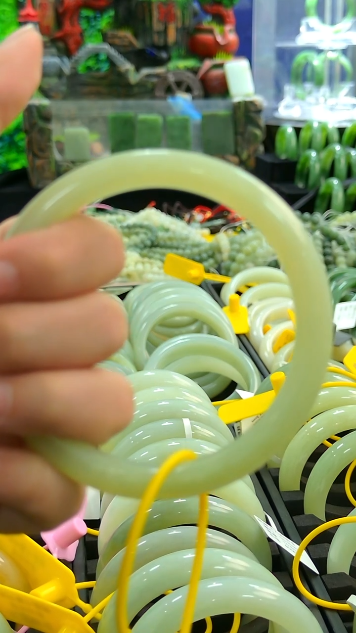 未镶嵌手镯和田玉谷*61