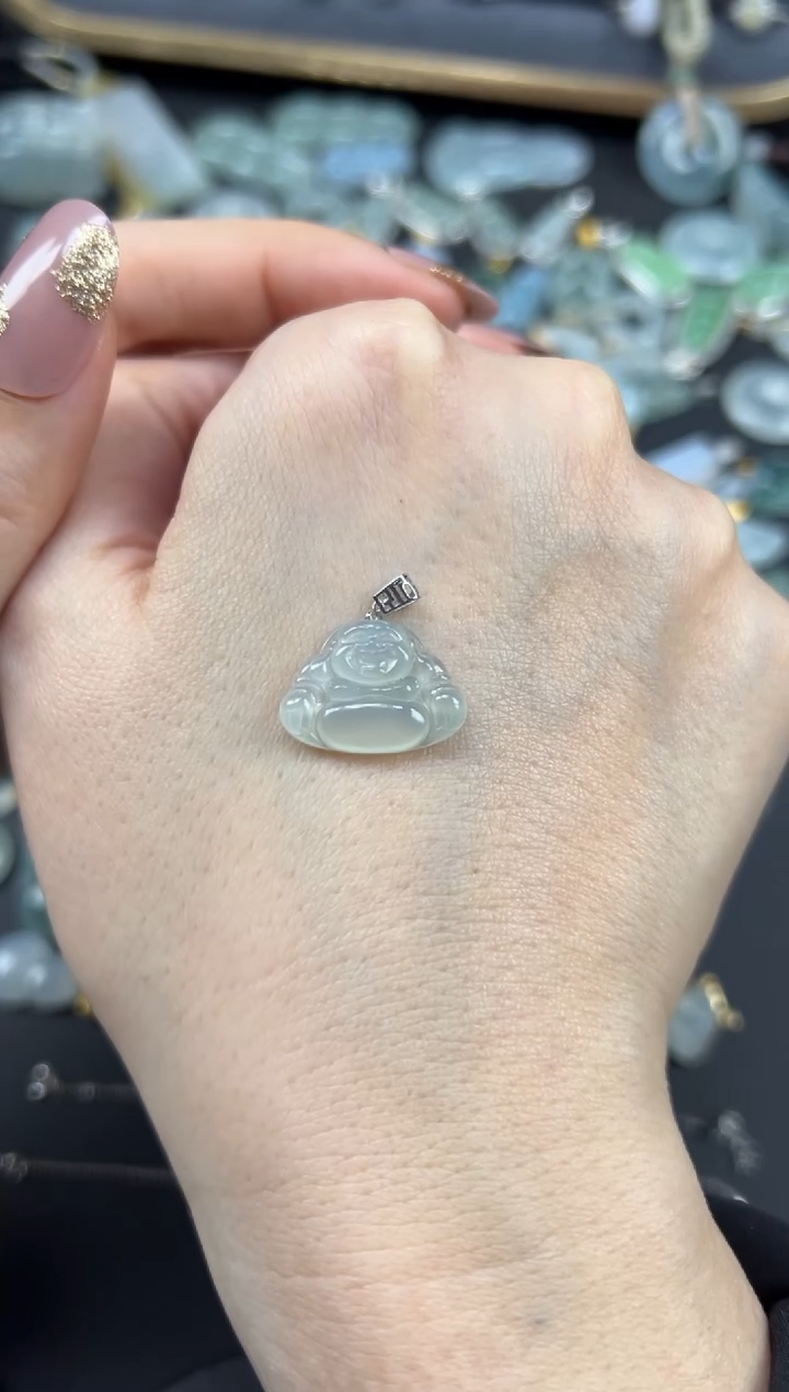 【闪购商品】翡翠颈饰足银镀金镶嵌佛公