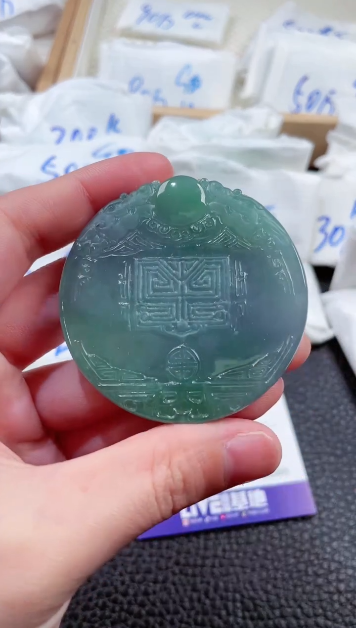 【闪购商品】翡翠颈饰未镶嵌00001662