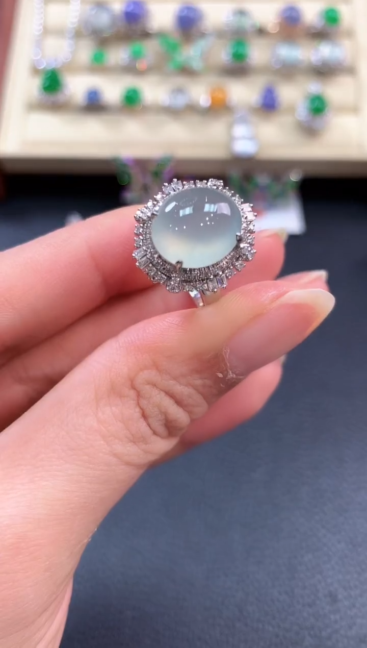 【闪购商品】翡翠戒指18K金镶嵌b175不退换