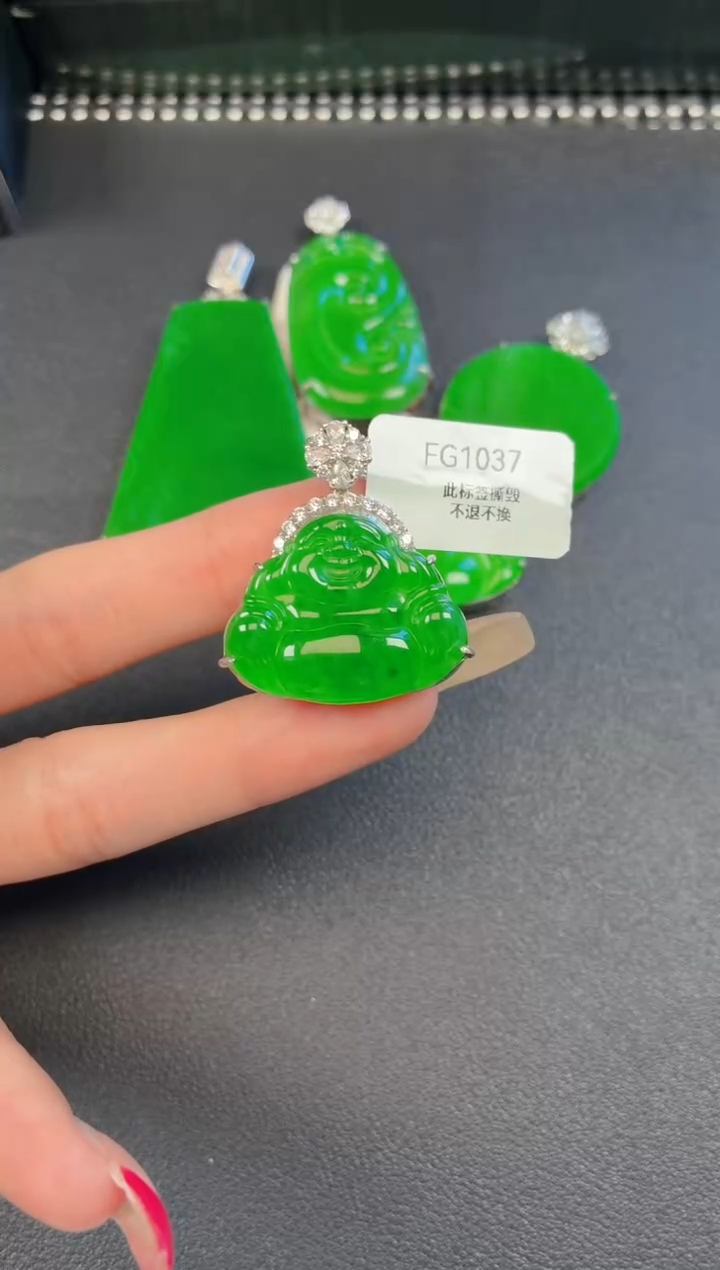 颈饰银S925镶嵌翡翠吊坠