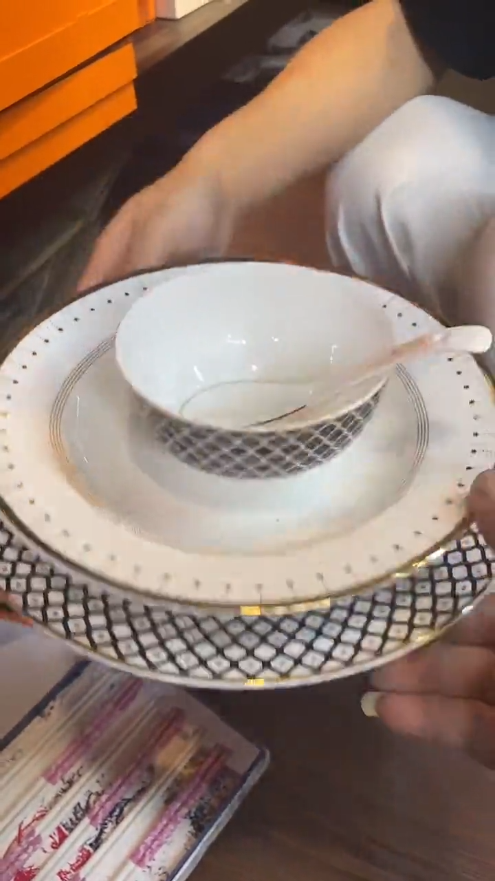 杯鸿辉家品牌瓷器，京东包邮！