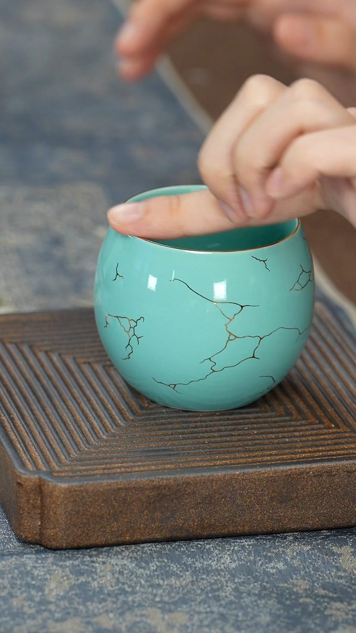 【绿松石金络龙蛋杯】【12西泠礼盒】