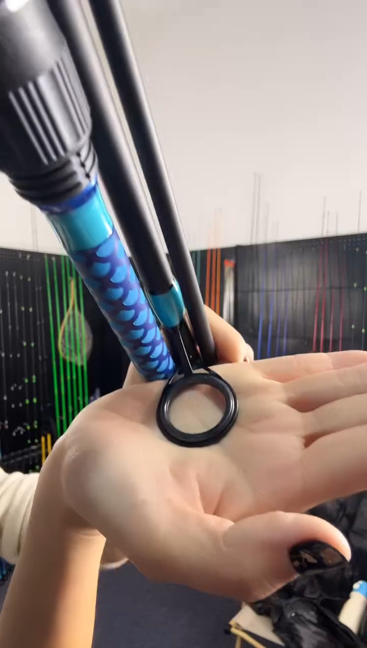 3m碳素蓝鳞三节竿3.3米H直柄（瑕疵尾货竿，没有售后，介意勿拍）