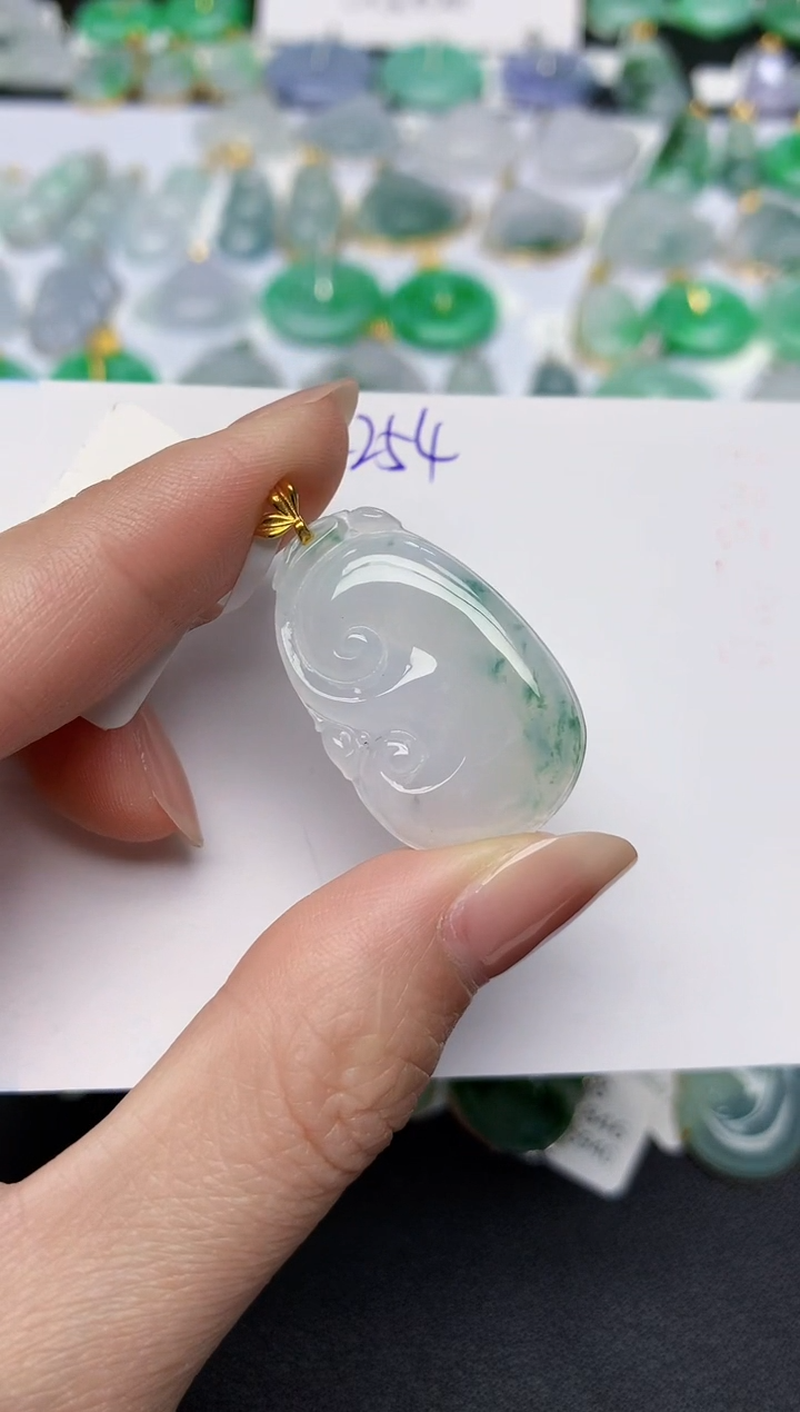 颈饰18K金镶嵌翡翠天然缅甸A货翡翠百元以上9元证书费自理