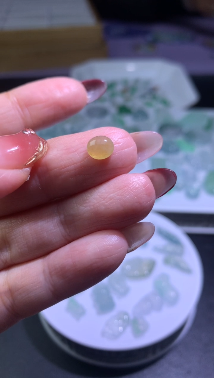 【闪购商品】定制翡翠未镶嵌毛货