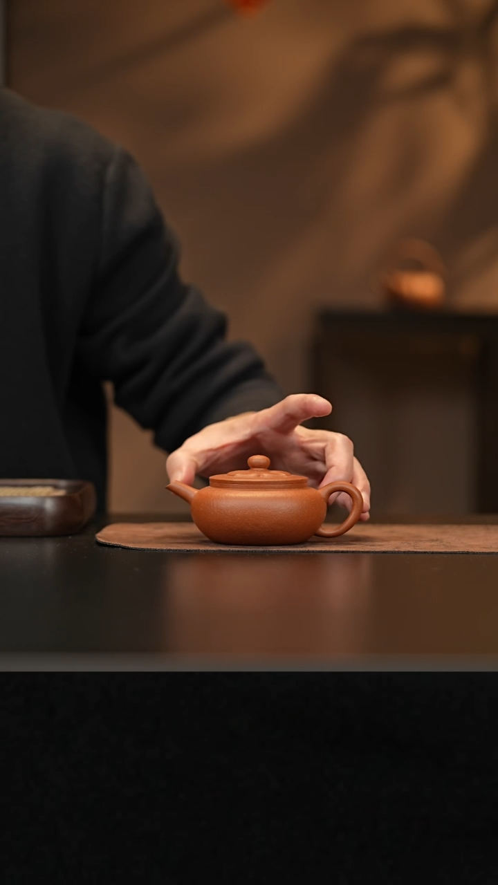 【闪购商品】紫砂茶杯允禾斋whysq 野山红泥 菱花