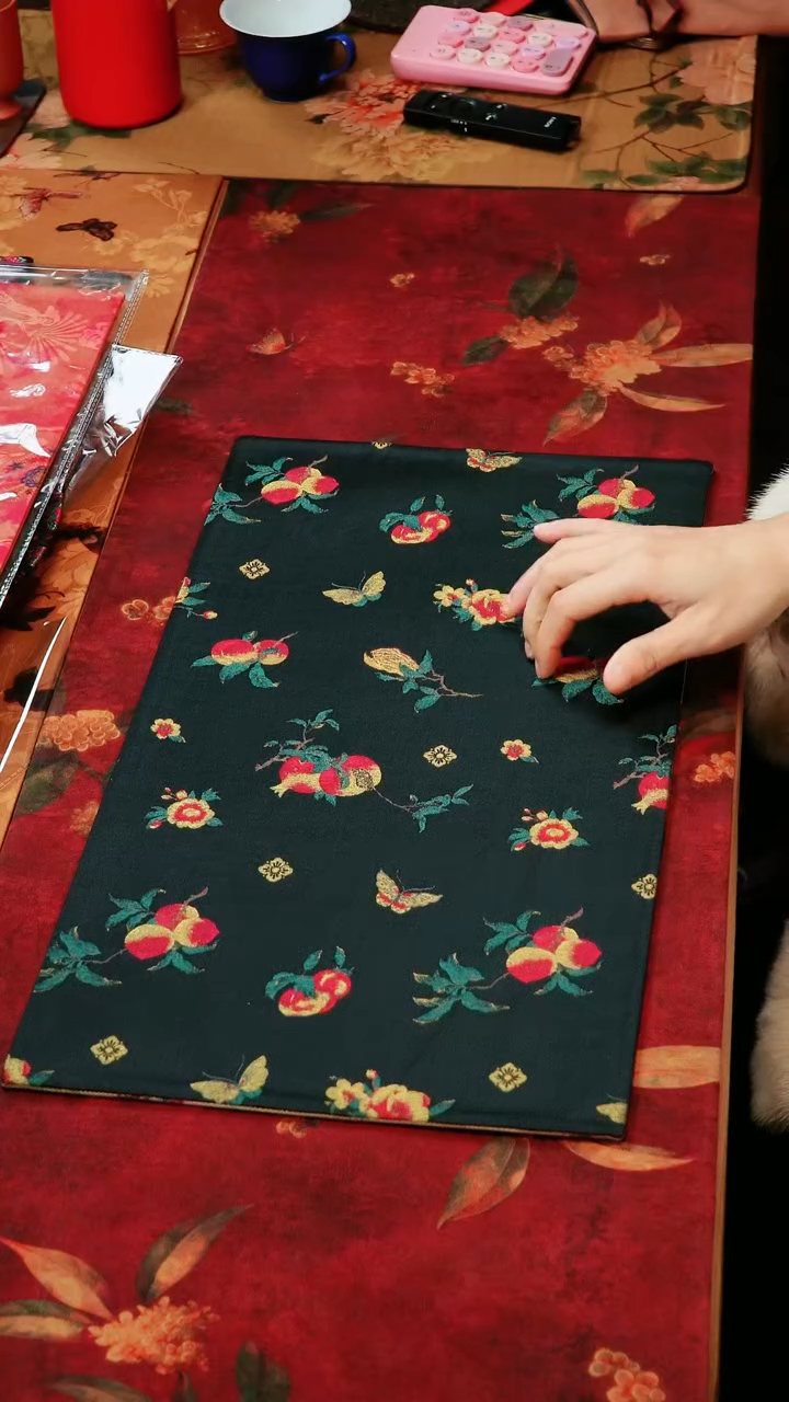 【闪购商品】摆件别具一阁布艺尺寸50+24