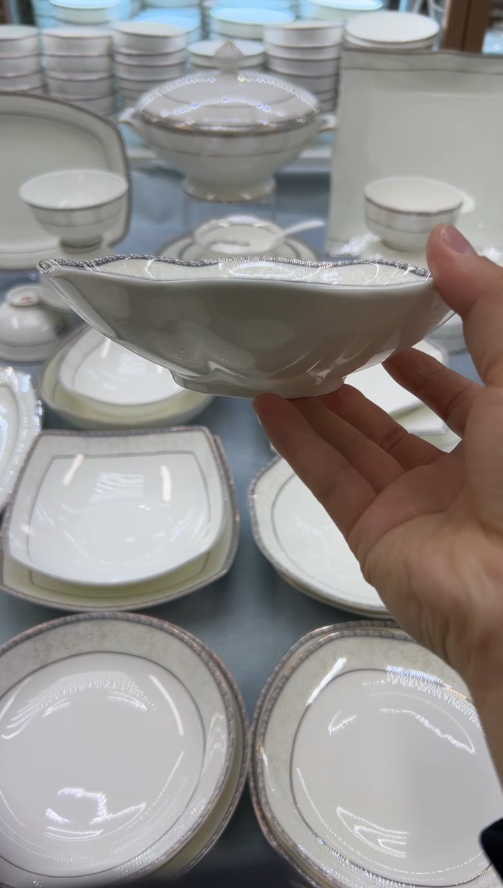 骨瓷玲珑7菊花2个  