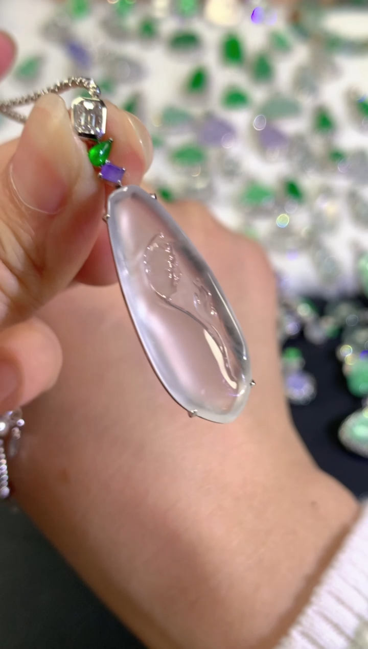 吊坠(不含链)18K金镶嵌翡翠林*C03|88000