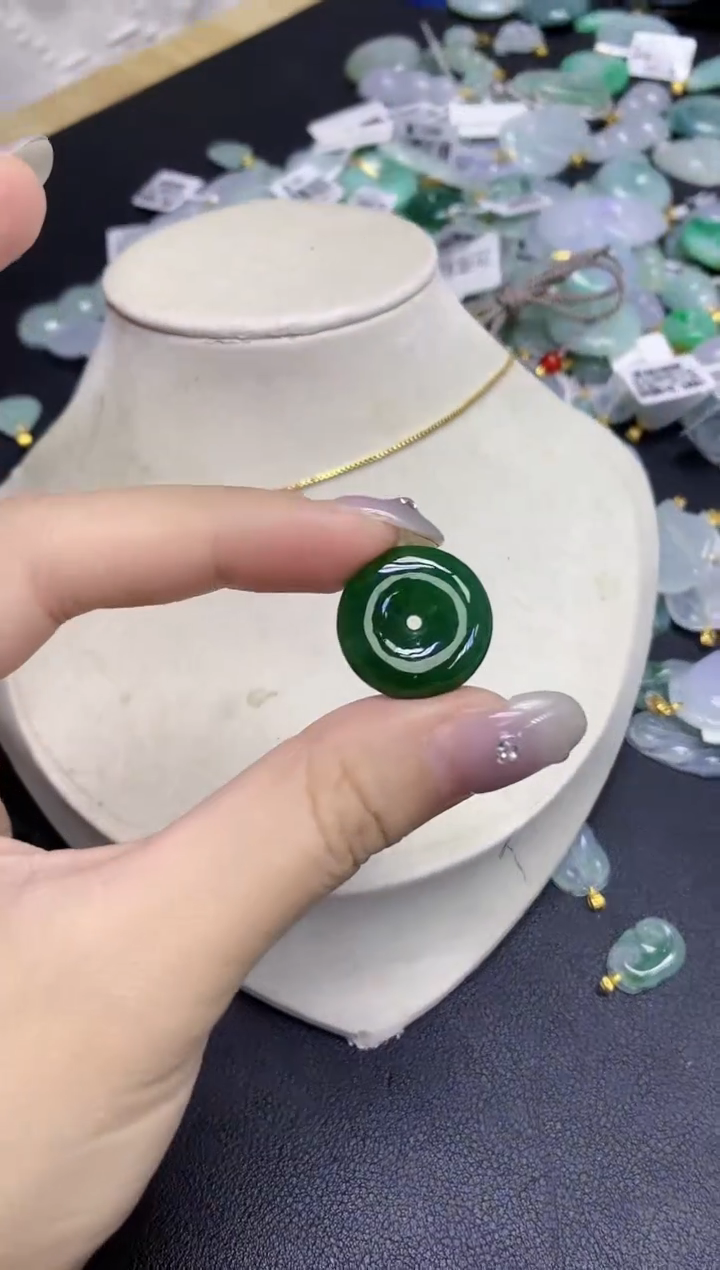 颈饰未镶嵌翡翠天然缅甸翡翠A货多样性发一件