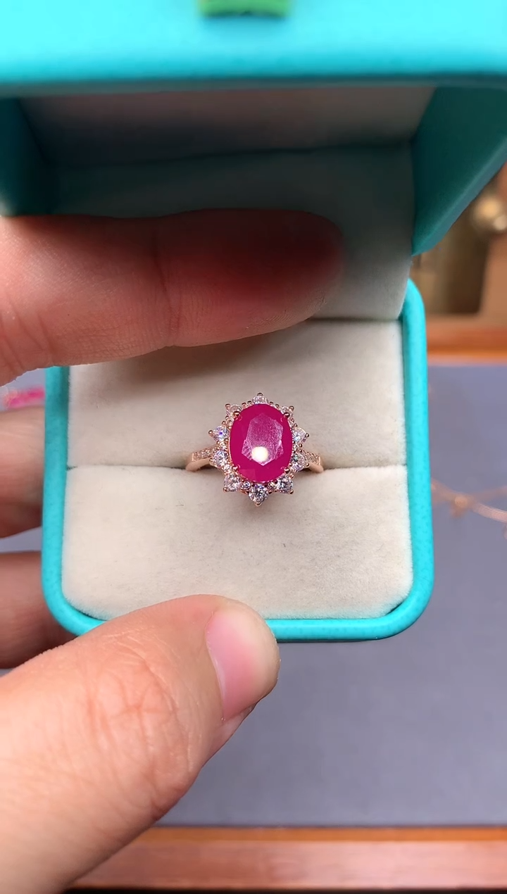 【闪购商品】红宝石戒指银S925镶嵌........