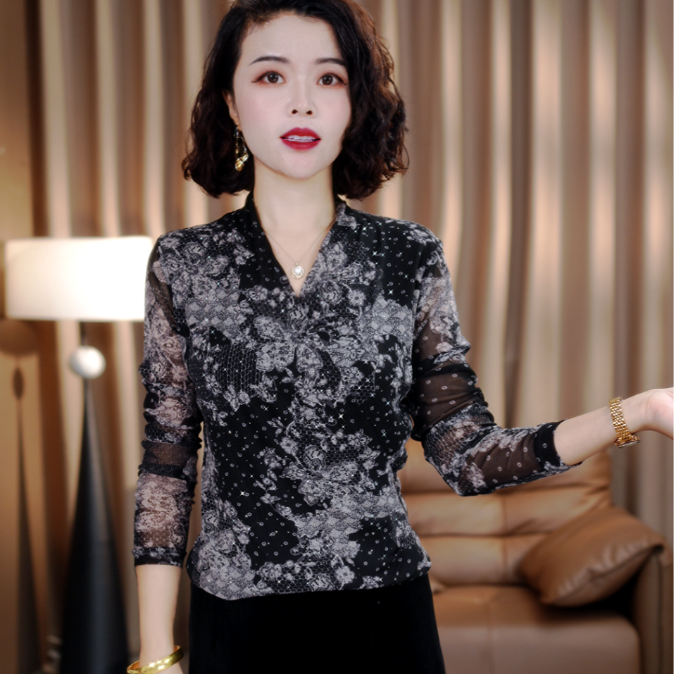 秋季新款时尚V领收腰洋气妈妈装显瘦百搭长袖上衣