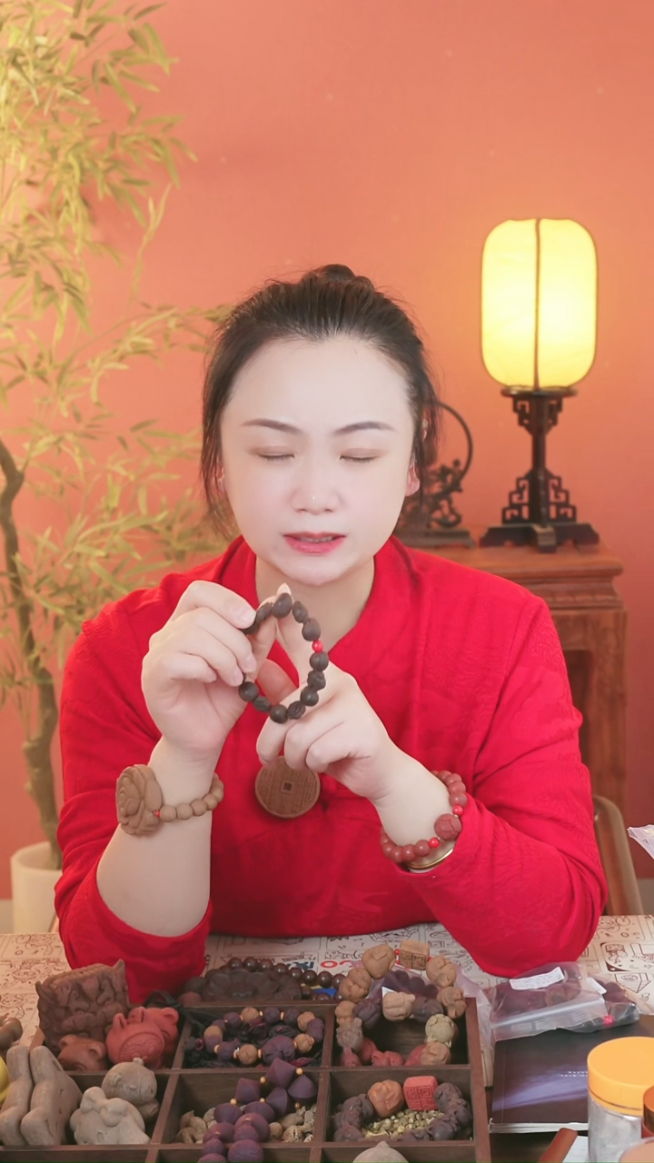  （一炁花心手串） 