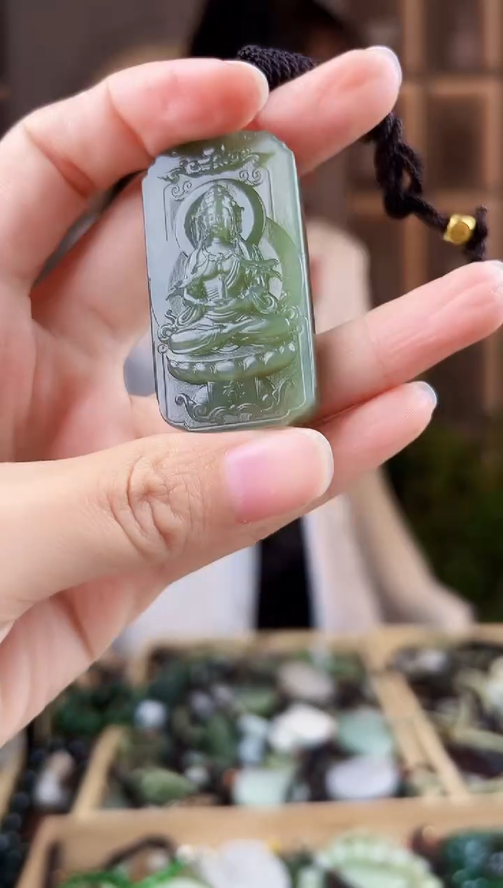 颈饰未镶嵌和田玉拍一发一，多样性发货