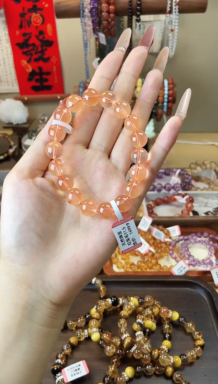 【闪购商品】水晶手链未镶嵌11.5mm红兔毛