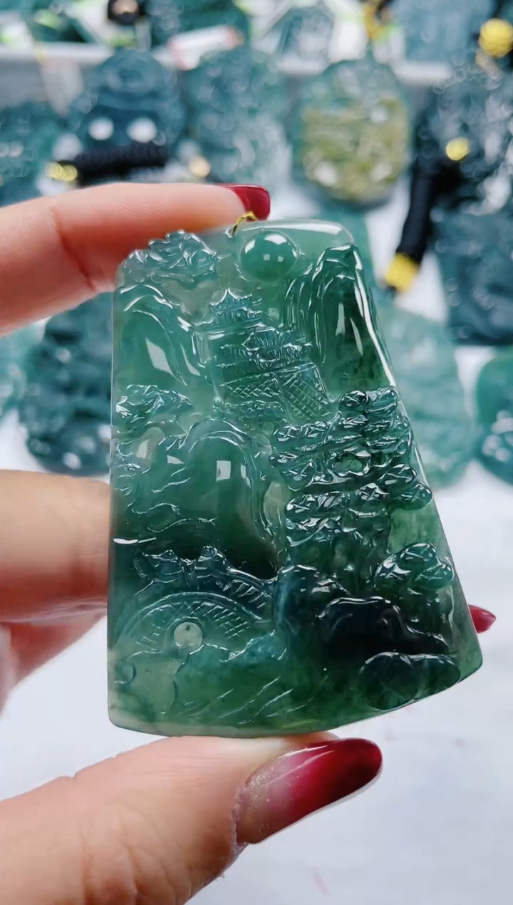 【闪购商品】翡翠颈饰未镶嵌           