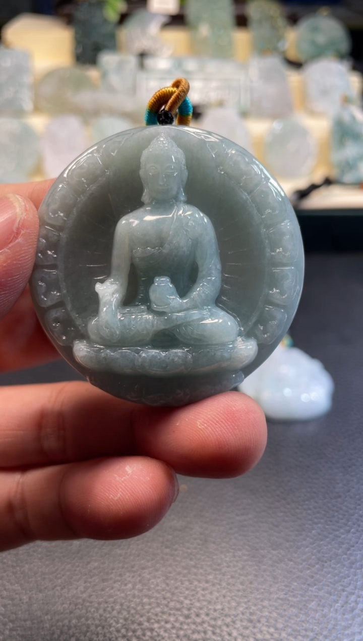 颈饰未镶嵌翡翠?****）11/30/128