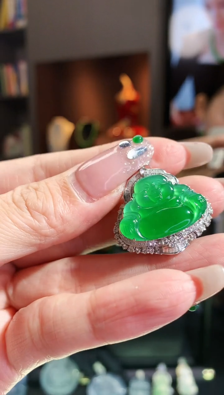 【闪购商品】翡翠吊坠(不含链)18K金镶嵌佛公吊坠