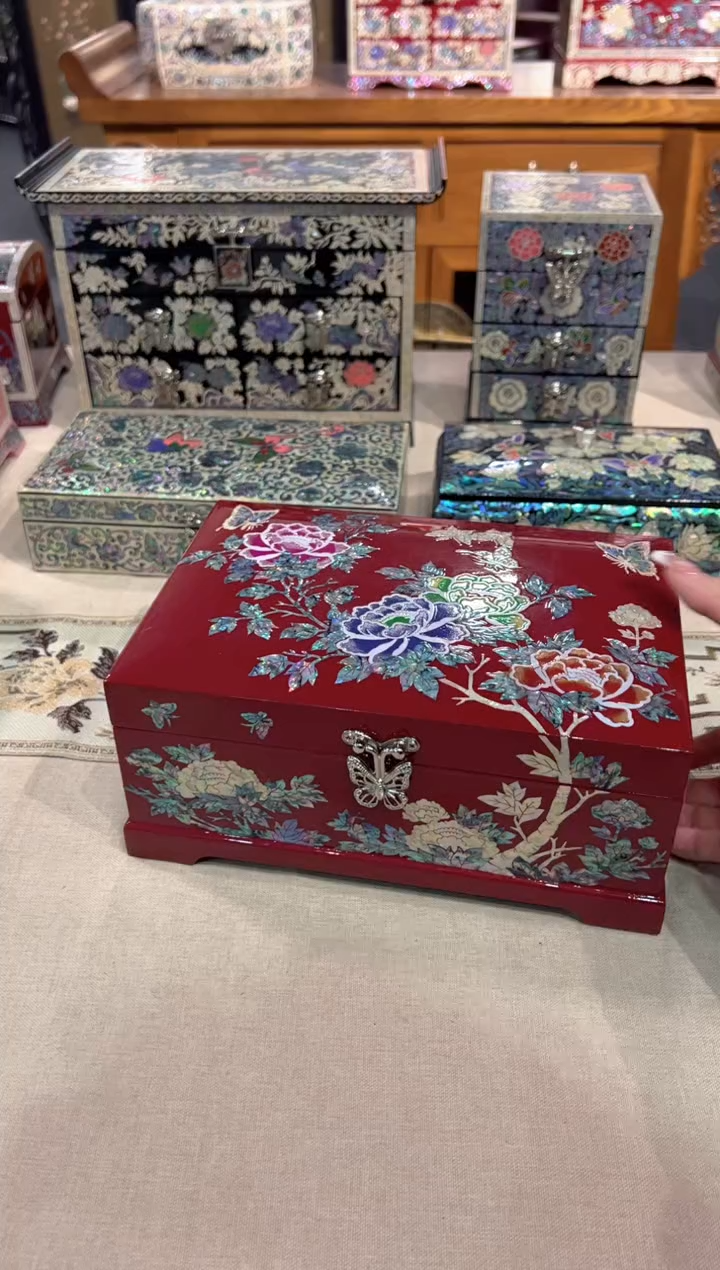 【闪购商品】按扣双层绒布底弘贝雅螺钿漆器文化馆