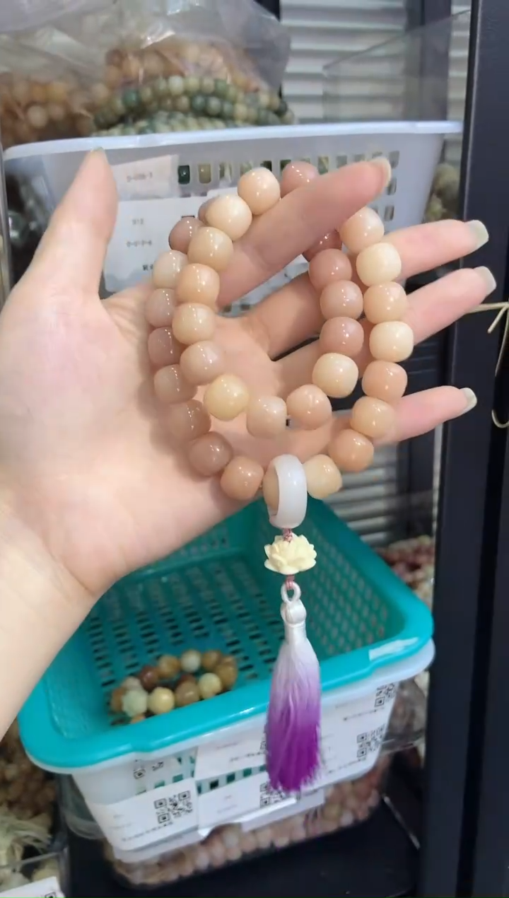 手串菩提根/象牙果紫玉菩提莲花大手持 S-014-2