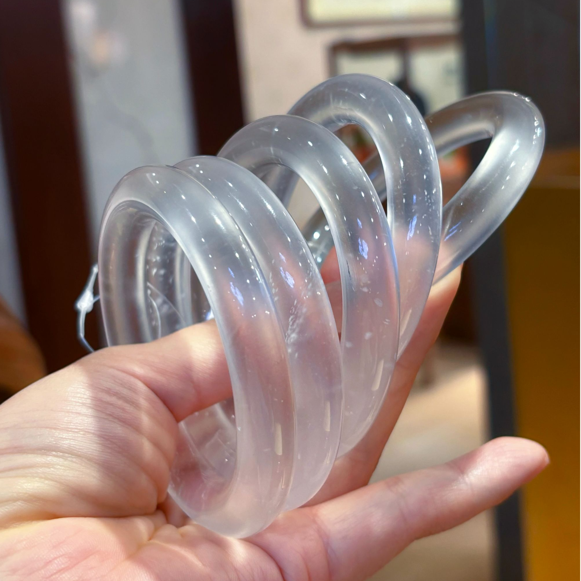 VISING珠宝天然石英质玉水沫圆条手镯【多样性发货发其一】