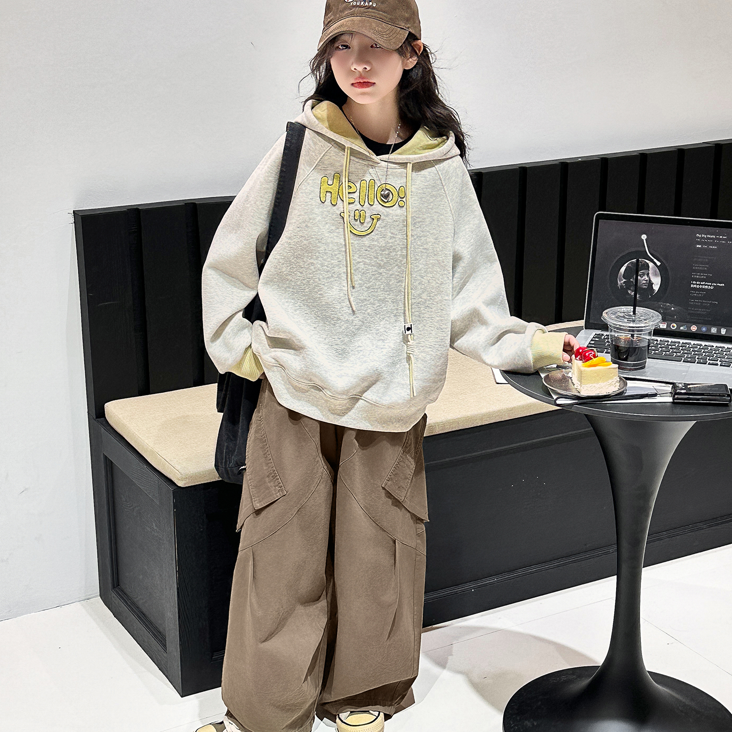 女童卫衣春秋款2025新款儿童洋气时髦秋装衣服女大童秋季连帽上衣