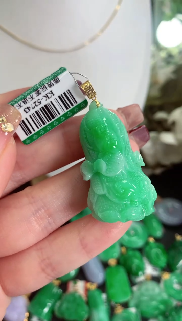 【闪购商品】翡翠吊坠(不含链)18K金镶嵌挂件