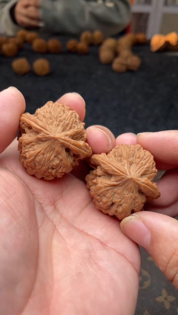 把件文玩核桃B  62号 41   尺 平谷凹底