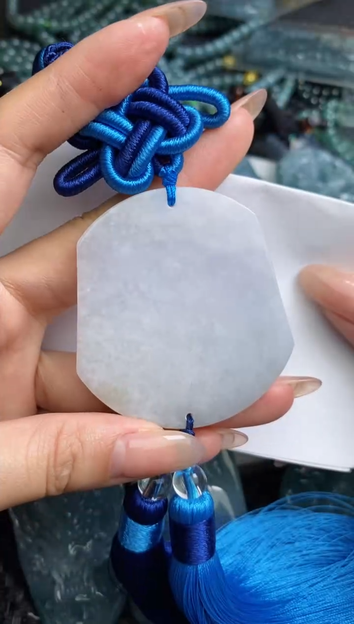 【闪购商品】翡翠颈饰未镶嵌10111111111111