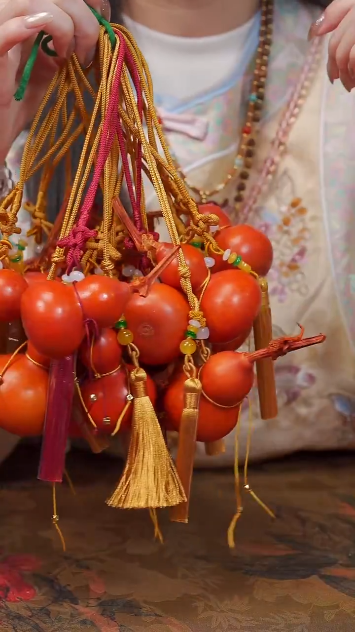 211漆艺工艺小葫芦（随机）9.9