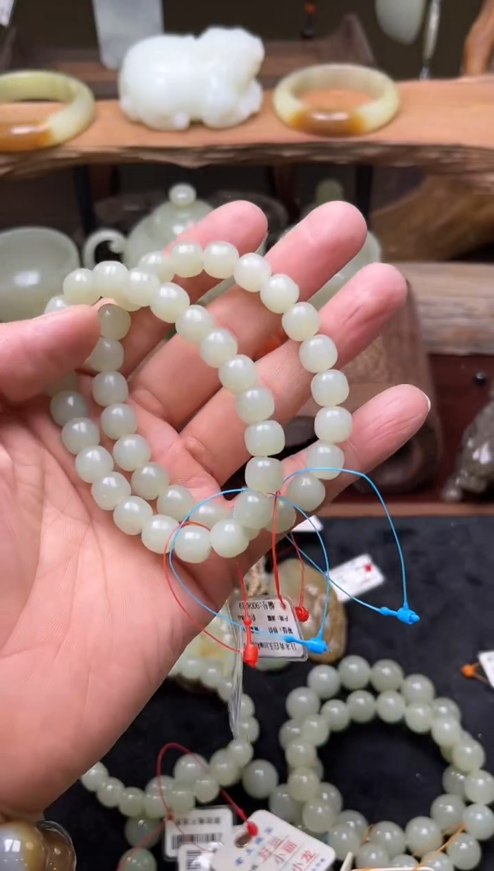 【闪购商品】和田玉手串未镶嵌卡10且末青白老型特价多样性发一