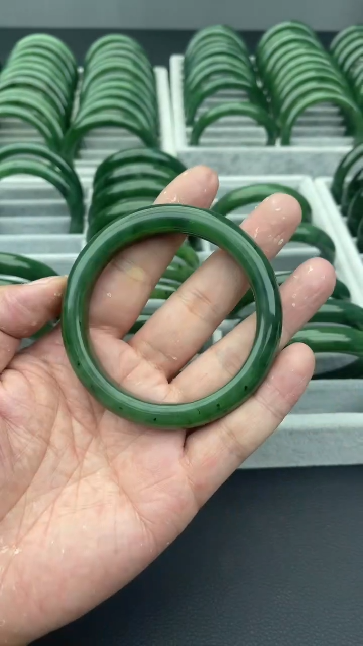 未镶嵌手镯和田玉（碧玉）28-60