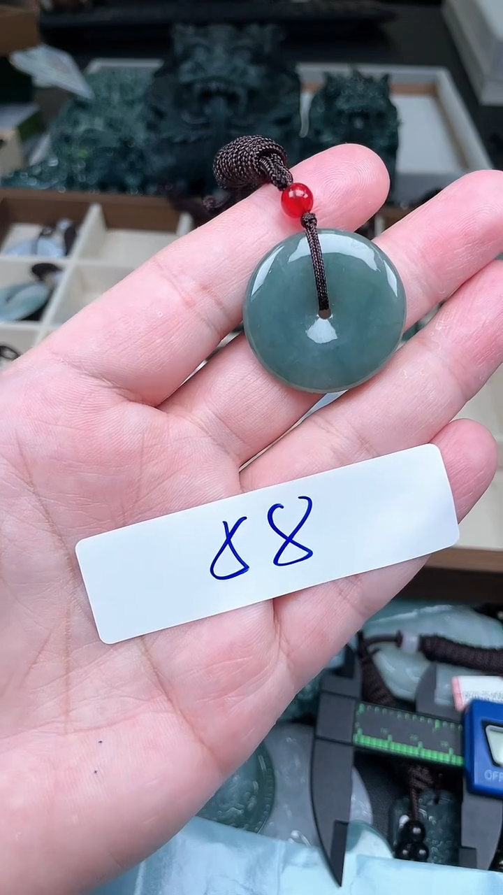 【闪购商品】翡翠颈饰未镶嵌天然A货翡翠一物一证