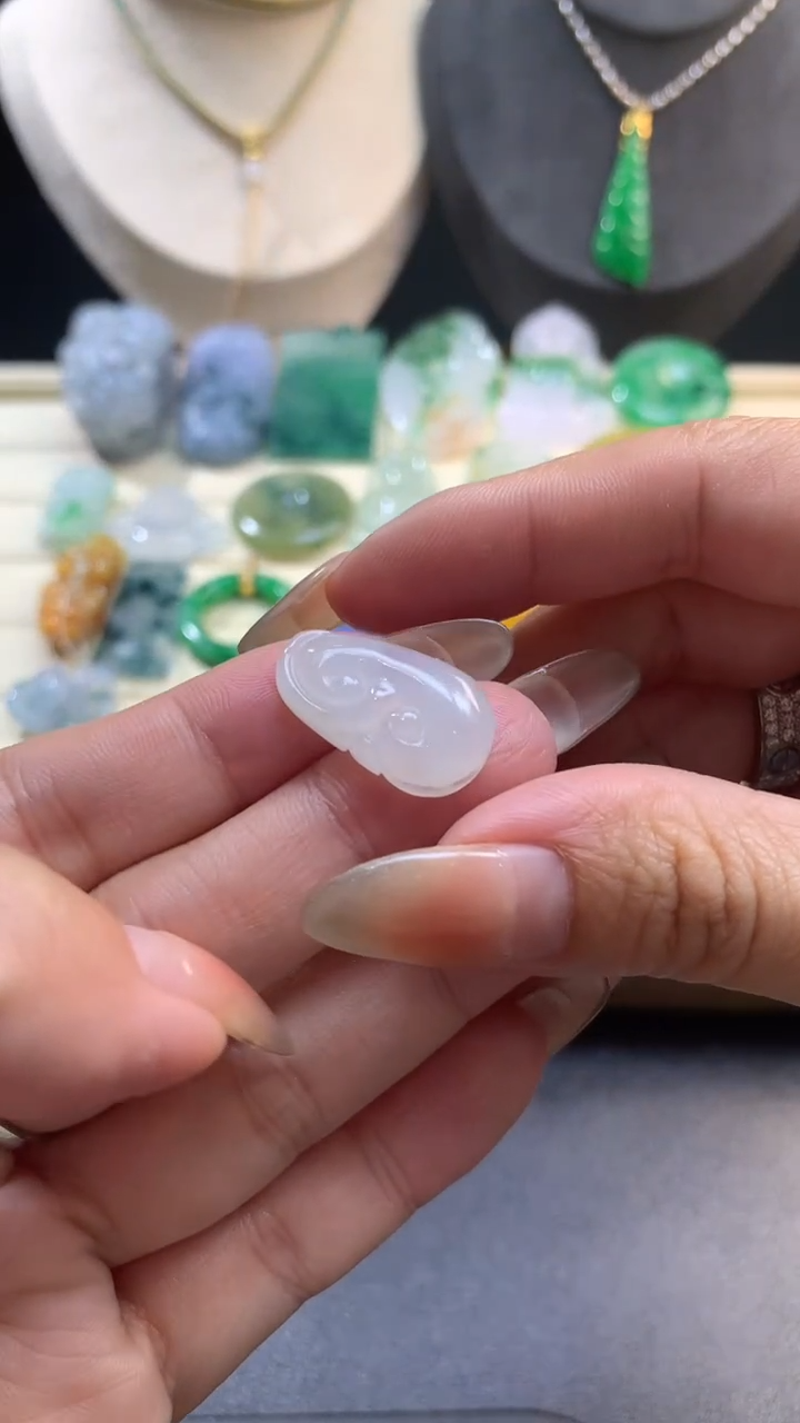【闪购商品】定制翡翠未镶嵌翡翠