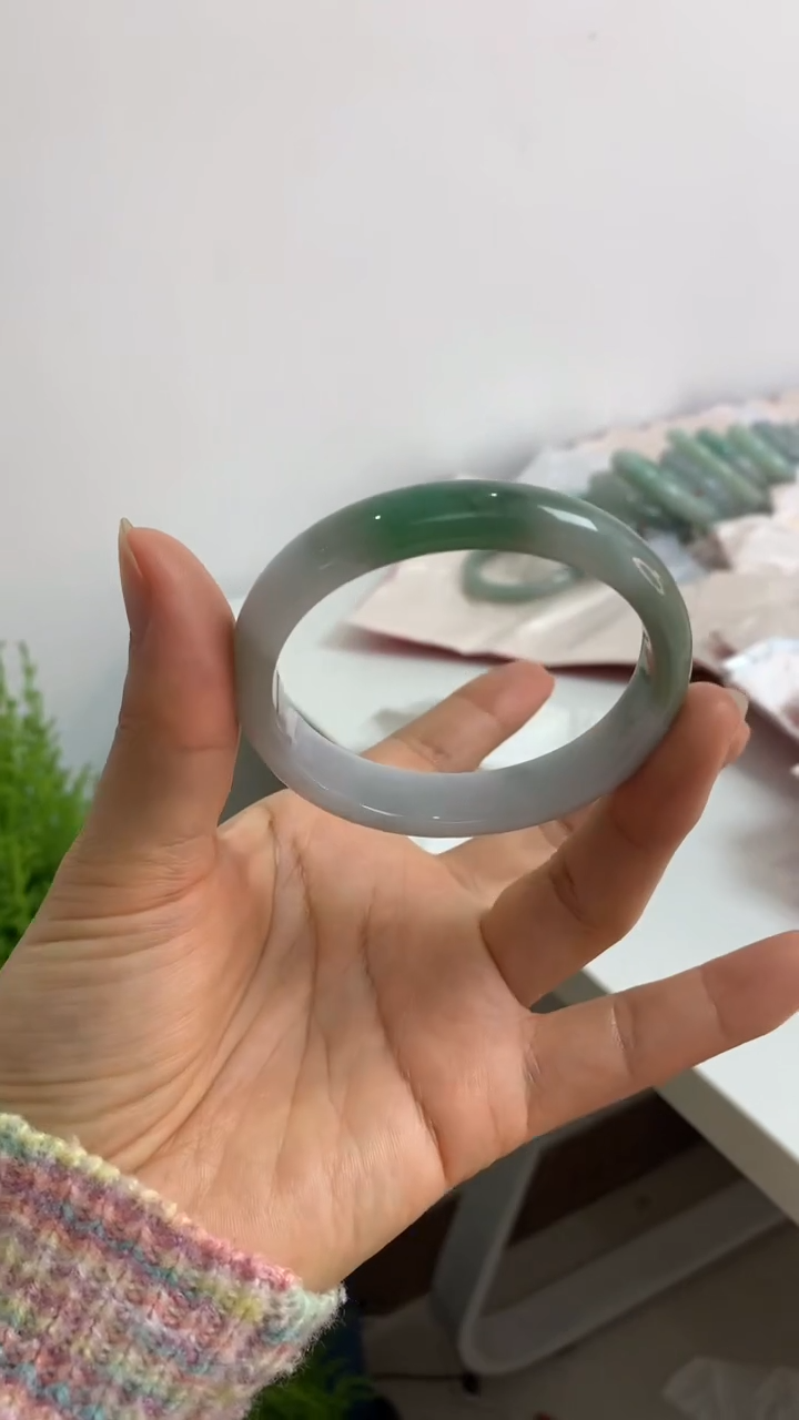 未镶嵌手镯翡翠55贵妃特色