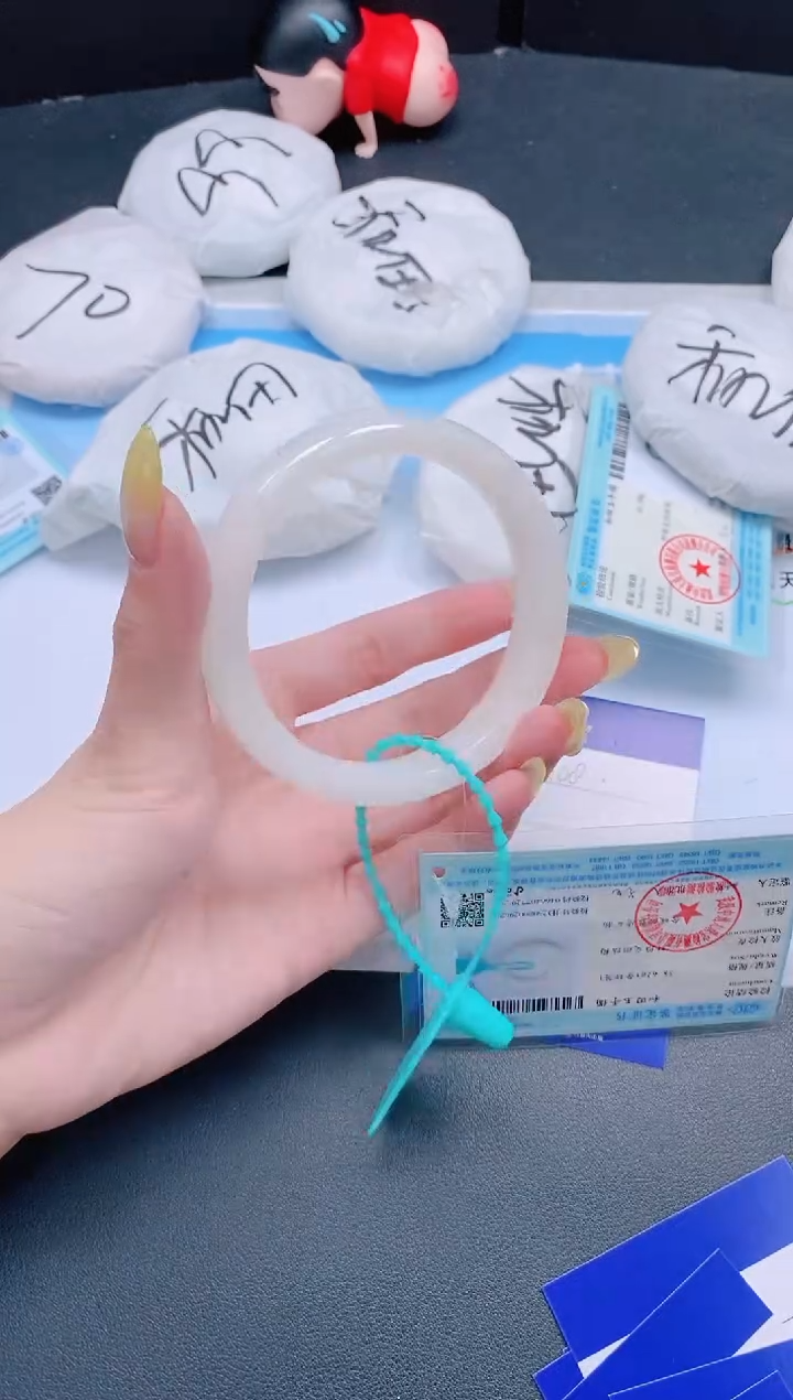 和田玉手镯未镶嵌7J108-59