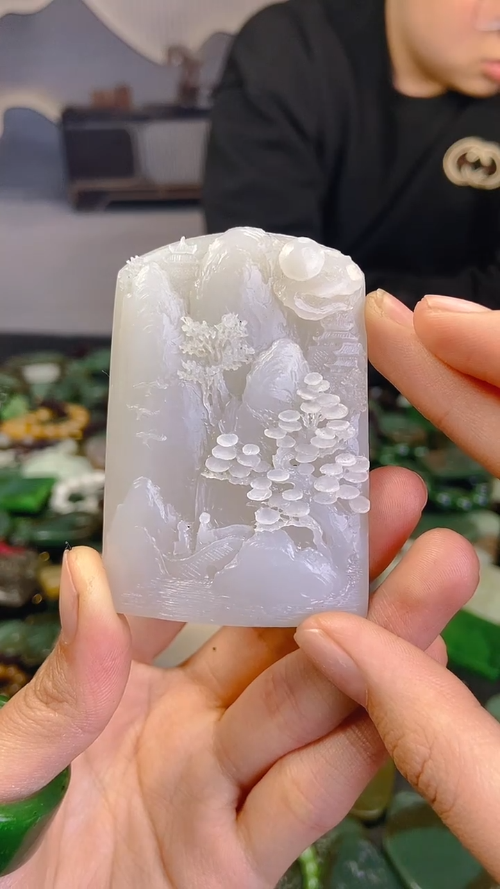 颈饰未镶嵌和田玉1