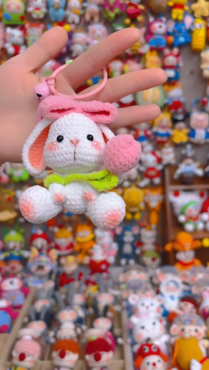 纯手工制作毛线钩织成品郁金香小兔