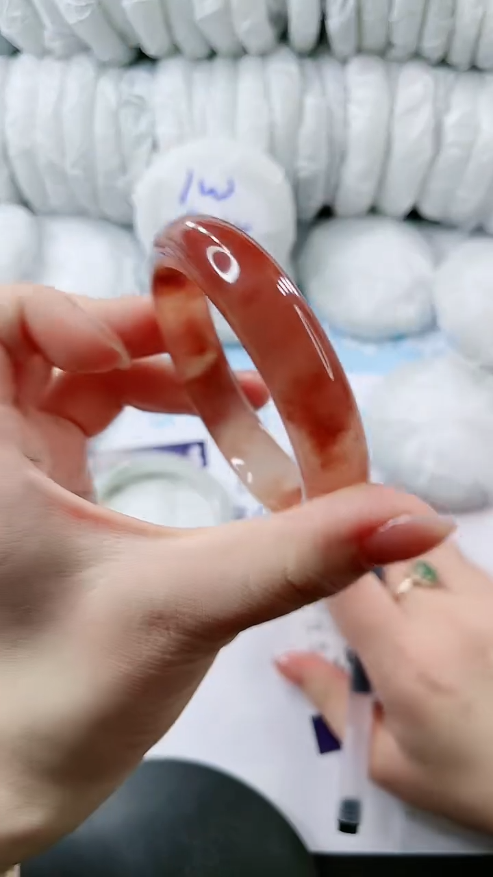 【闪购商品】石英质玉手镯未镶嵌多样性发货L54