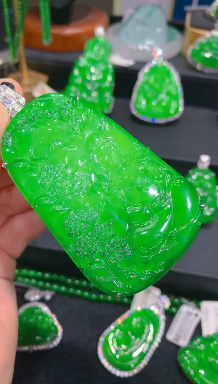 【闪购商品】翡翠颈饰银S925镶嵌46一季