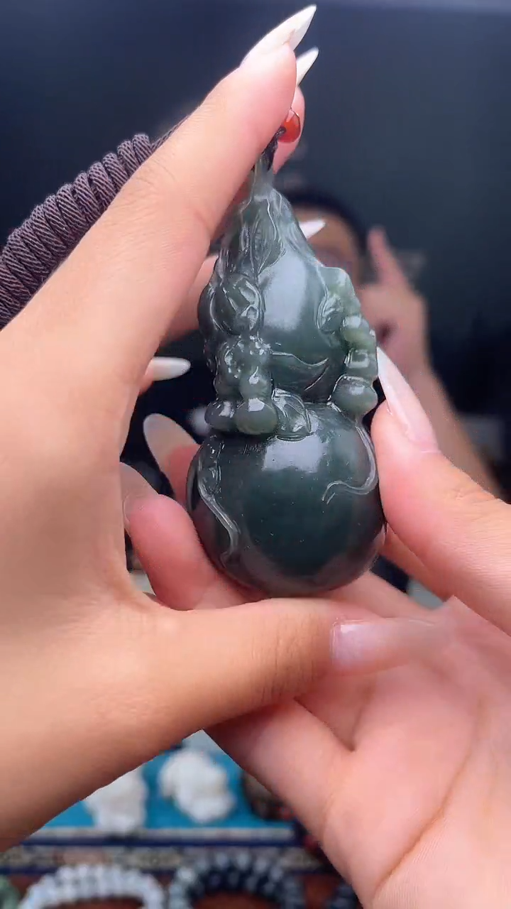未镶嵌和田玉挂件1