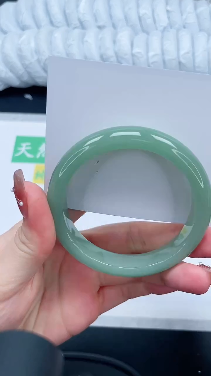 【闪购商品】石英质玉手镯未镶嵌20-57